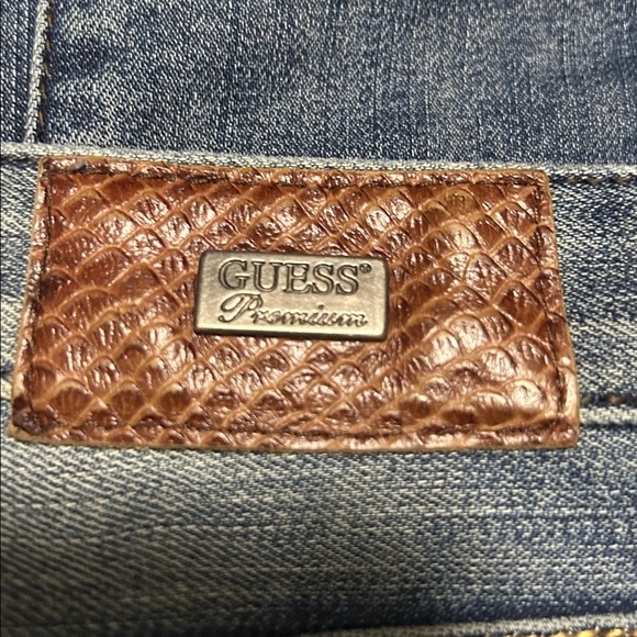 Vintage Guess Premium Flared Jeans 2000s - Picture 3 of 9